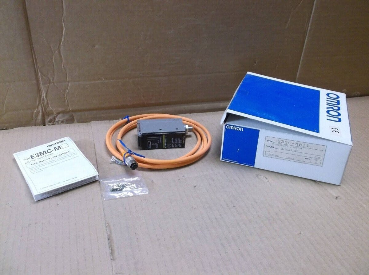 색상 감지 센서 OMRON E3MC 풀컬러 센서 제품 사진